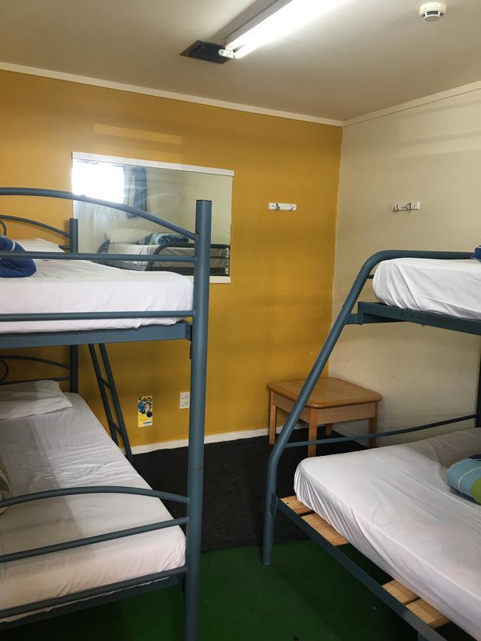 Хостел Tauranga Central Backpackers Экстерьер фото